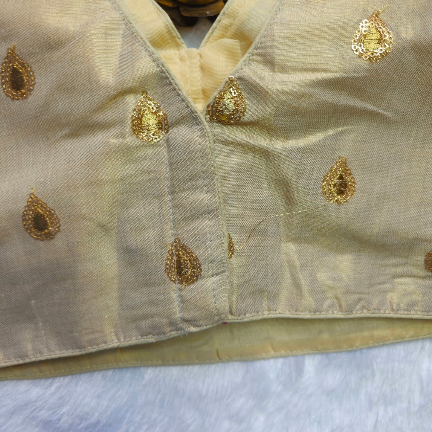 Creamish Gold Tissue Sleeveless Blouse(Attachable Sleeves)
