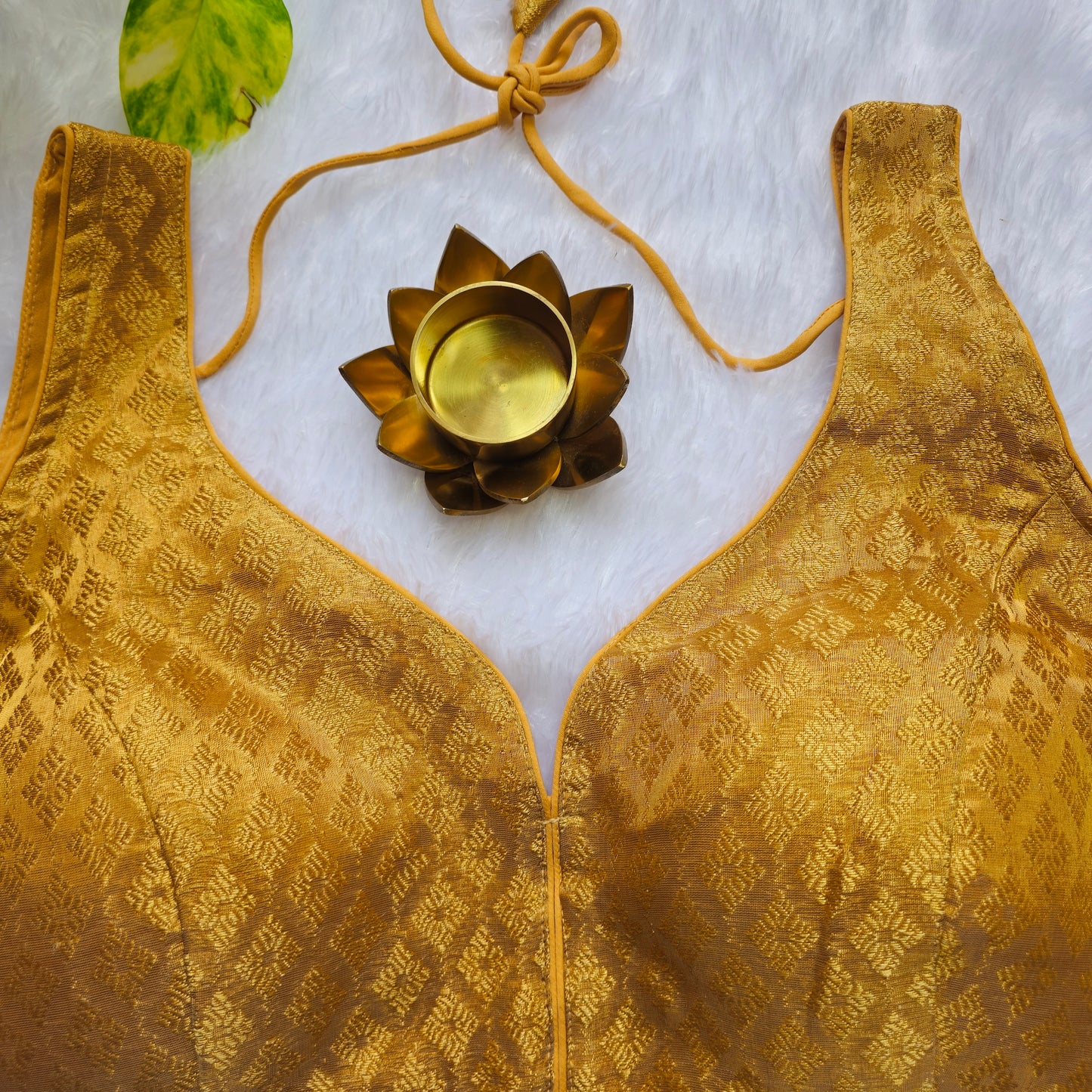 Gold Tissue Sleeveless Blouse(Attachable Sleeves)