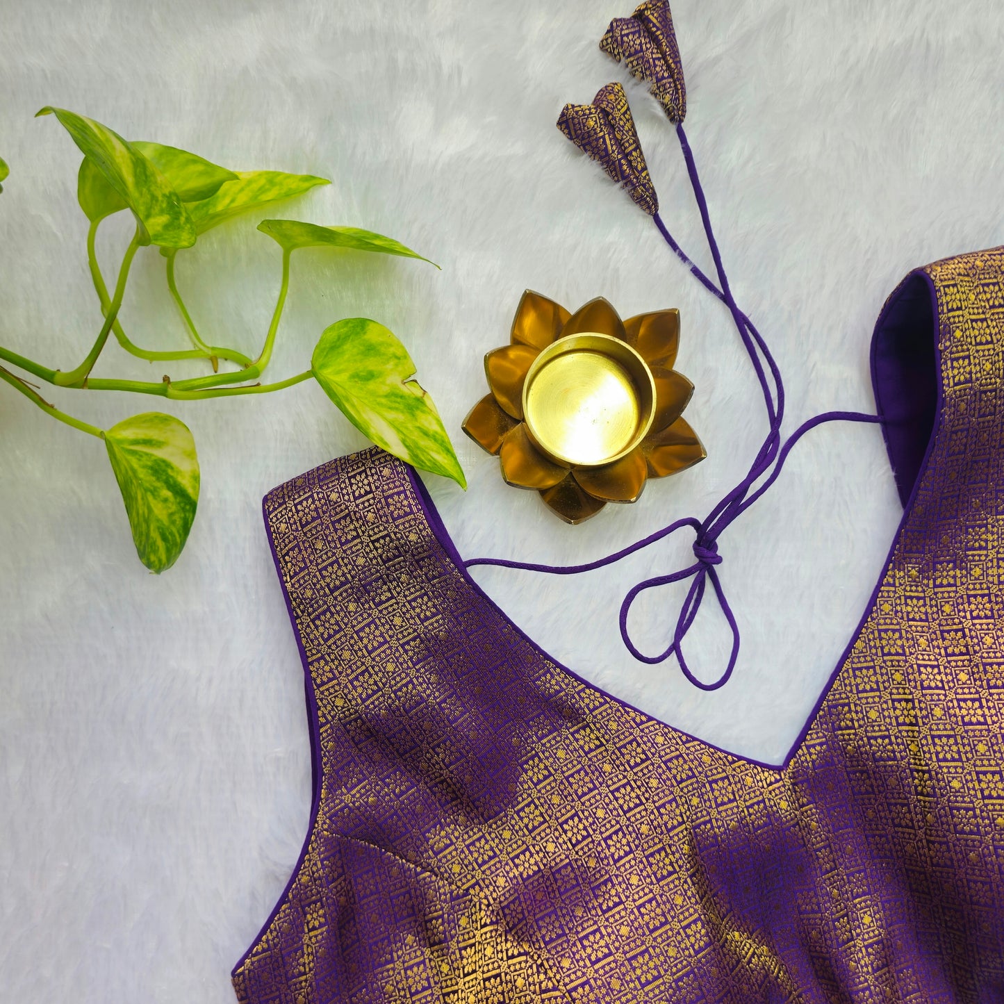 Purple With Gold Zari Brocade Sleeveless Blouse(Attachable Sleeves)