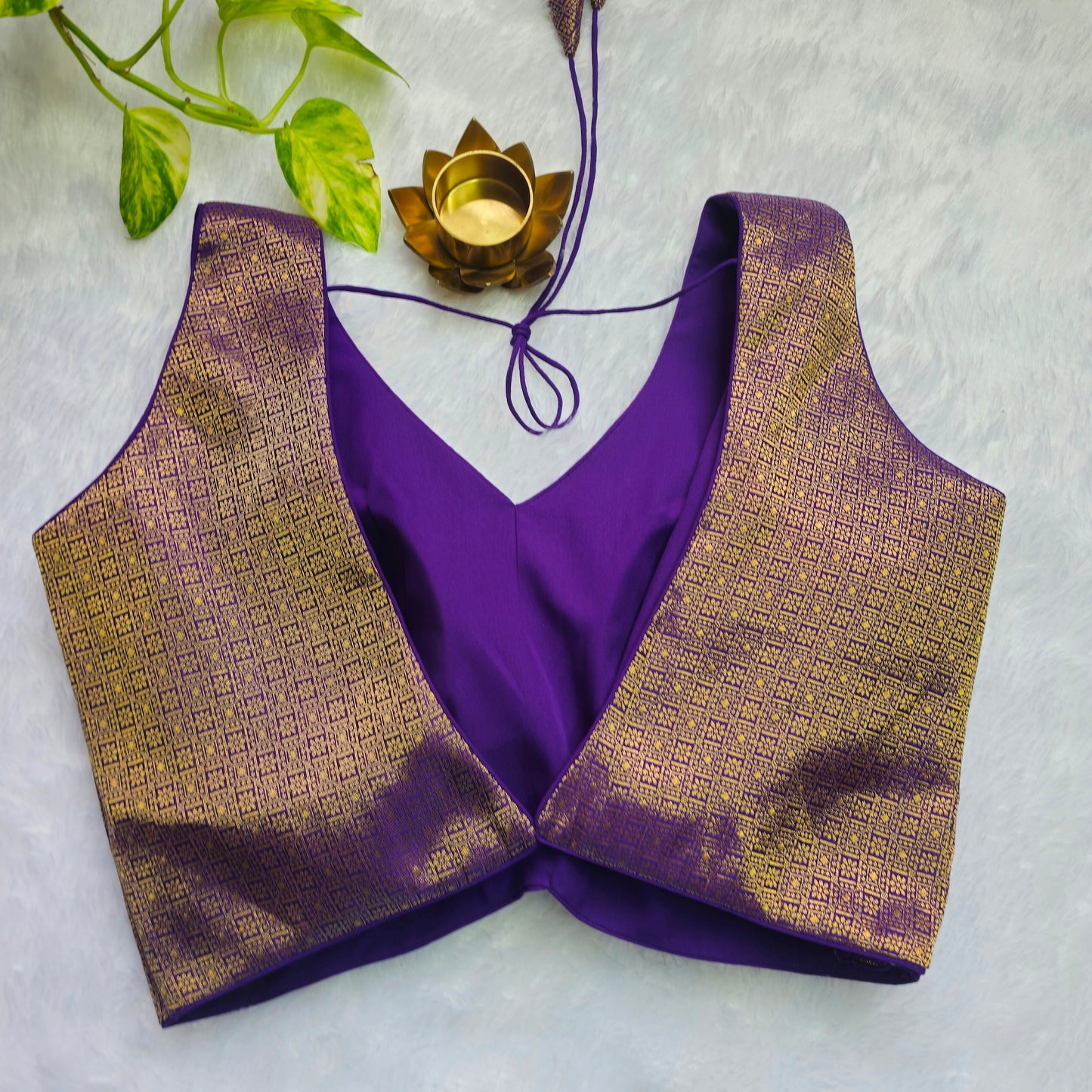 Purple With Gold Zari Brocade Sleeveless Blouse(Attachable Sleeves)