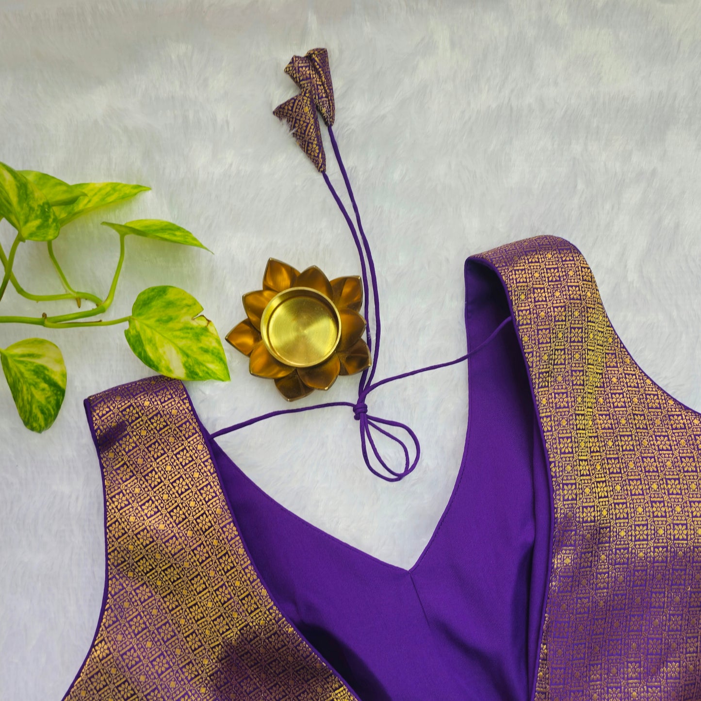 Purple With Gold Zari Brocade Sleeveless Blouse(Attachable Sleeves)
