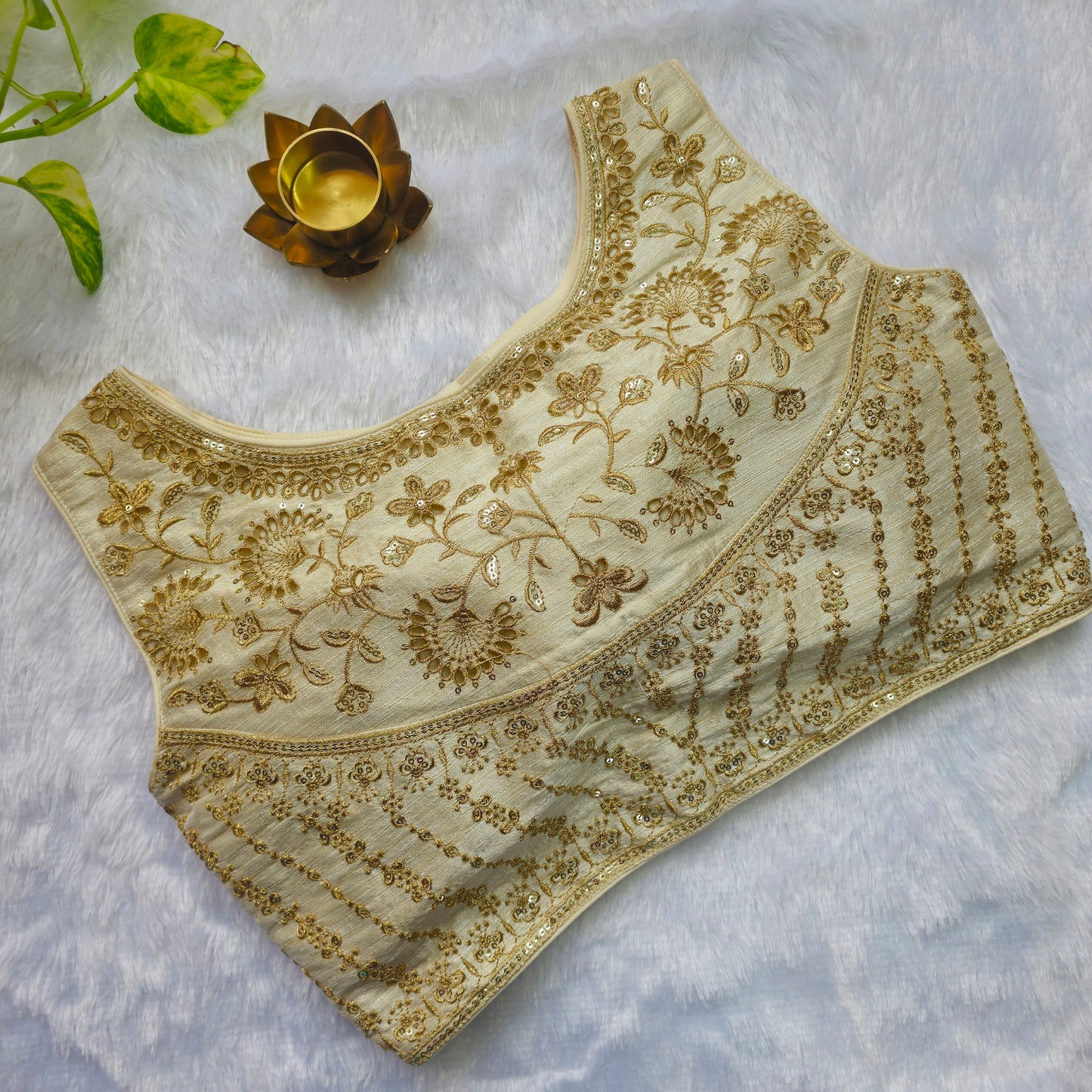 Off White Raw Silk Embroidery Sleeveless Blouse(attachable sleeves)