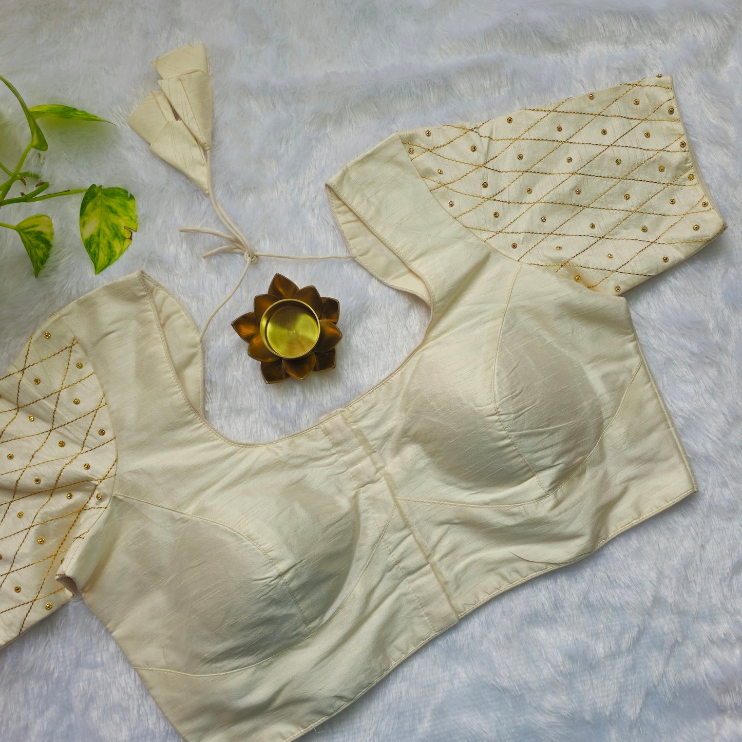 Off White Raw Silk Embroidery Sleeveless Blouse(attachable sleeves)