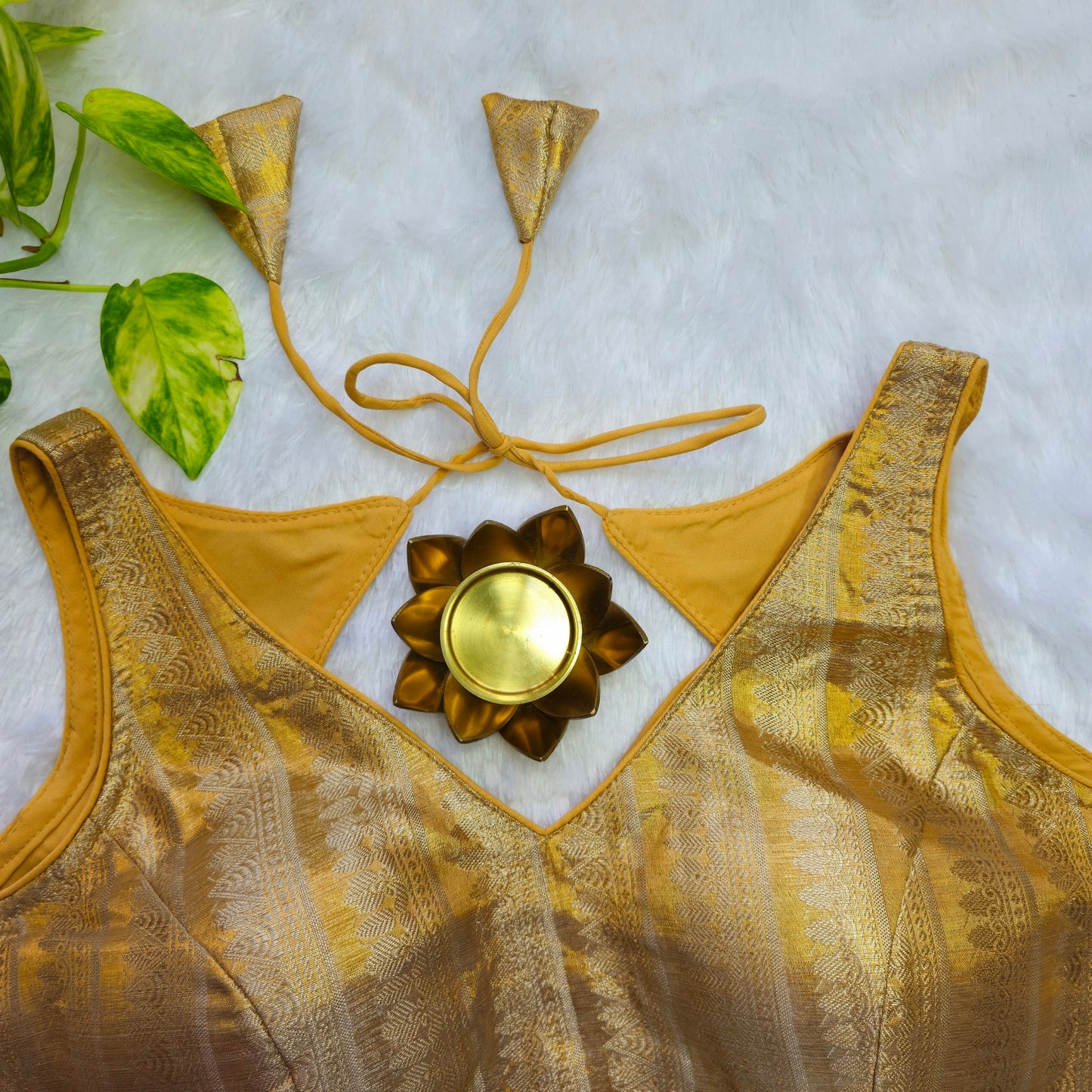 Yellowish Gold Tissue Sleeveless Blouse(Attachable Sleeves)