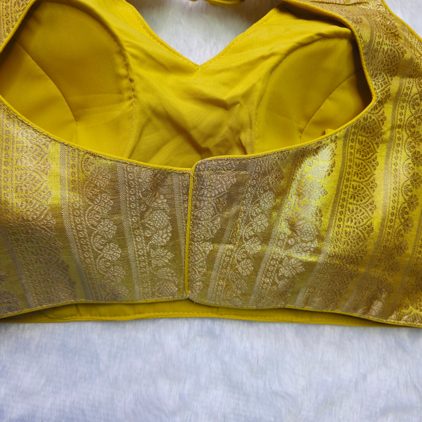 Lemon Gold Tissue Sleeveless Blouse(Attachable Sleeves)