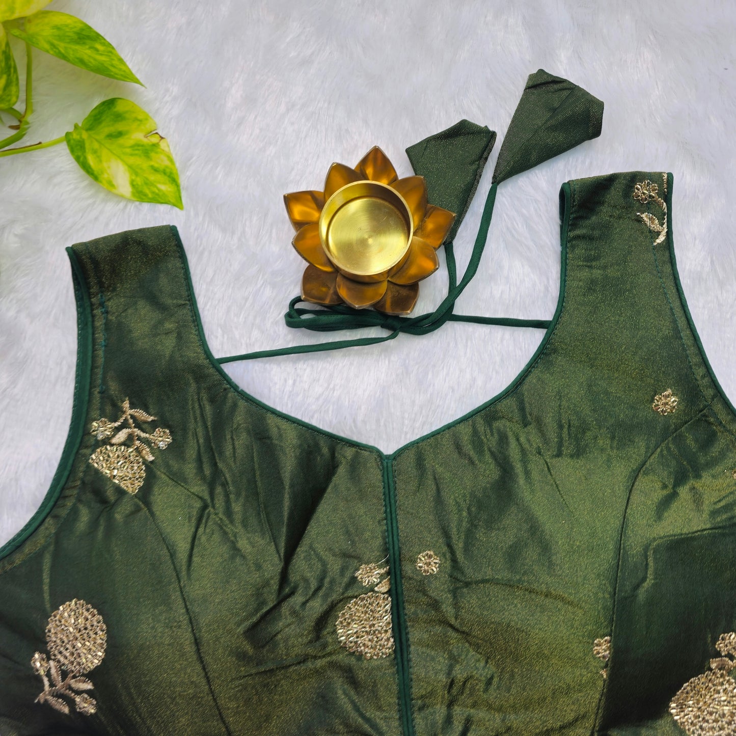 Green Gold embroidery Blouse(Attachable Sleeves)