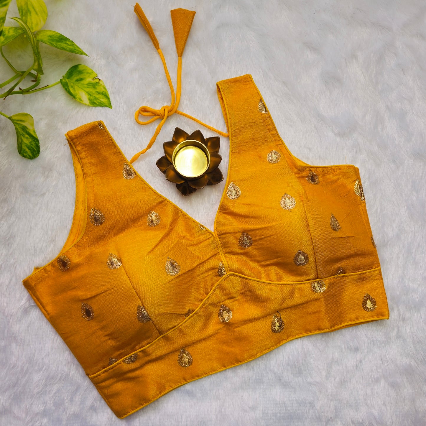 Yellowish Gold Tissue Sleeveless Blouse(Attachable Sleeves)