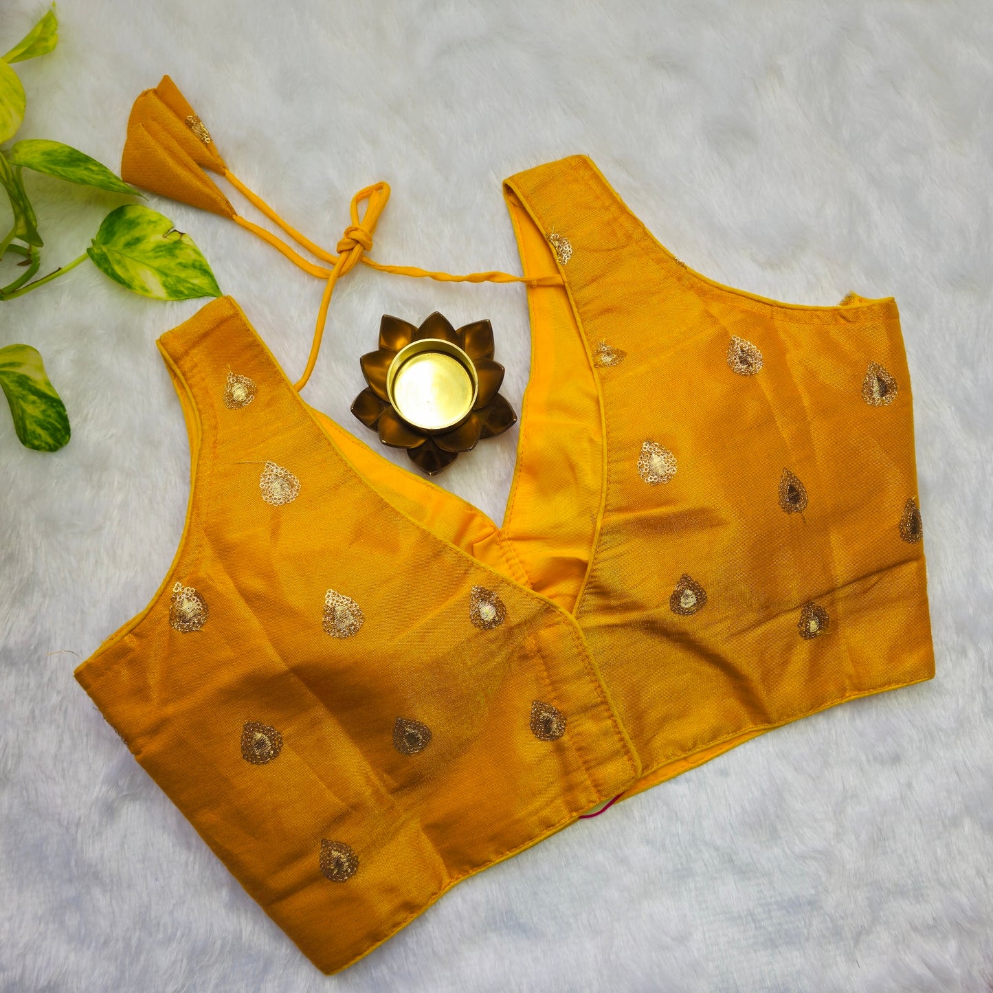 Yellowish Gold Tissue Sleeveless Blouse(Attachable Sleeves)