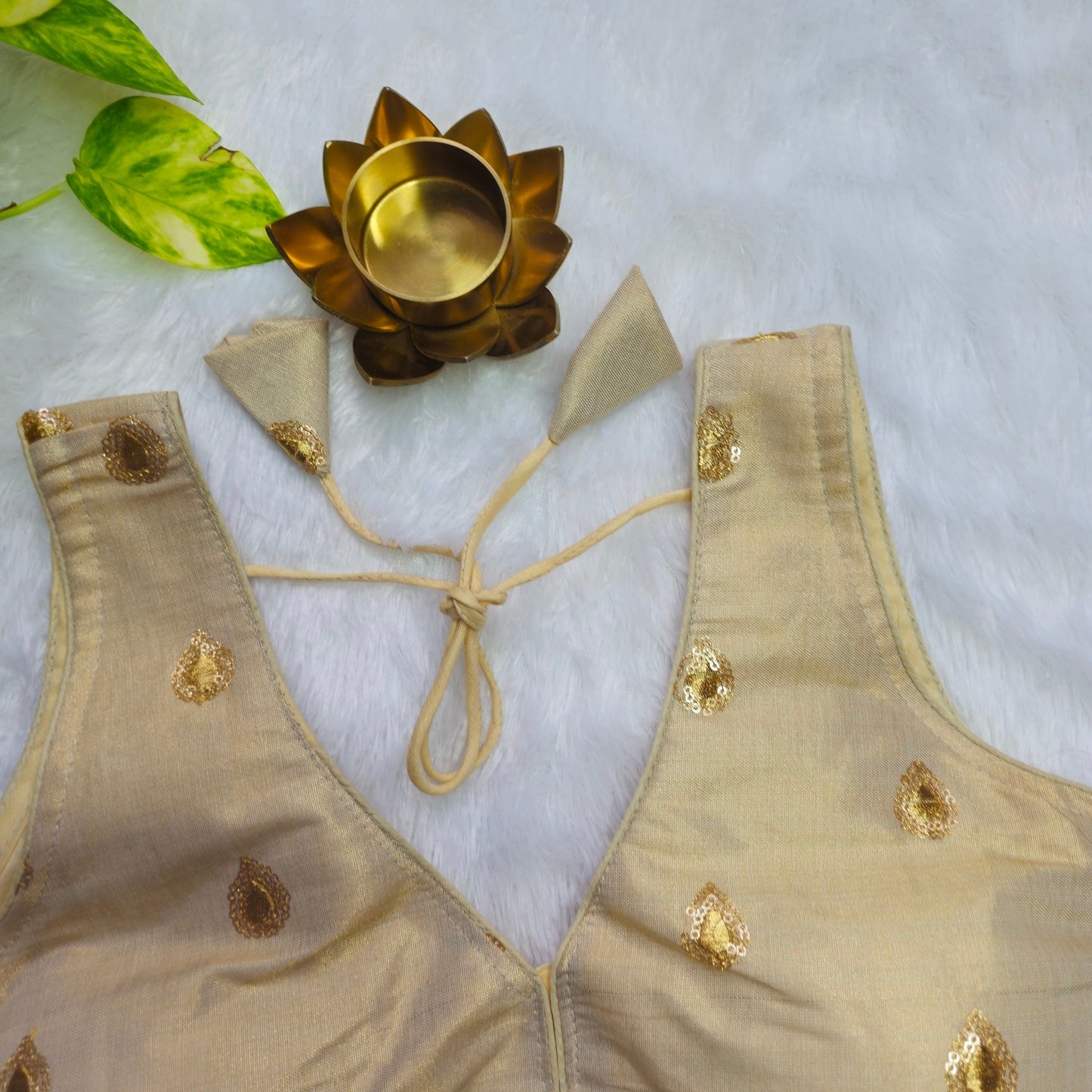 Creamish Gold Tissue Sleeveless Blouse(Attachable Sleeves)