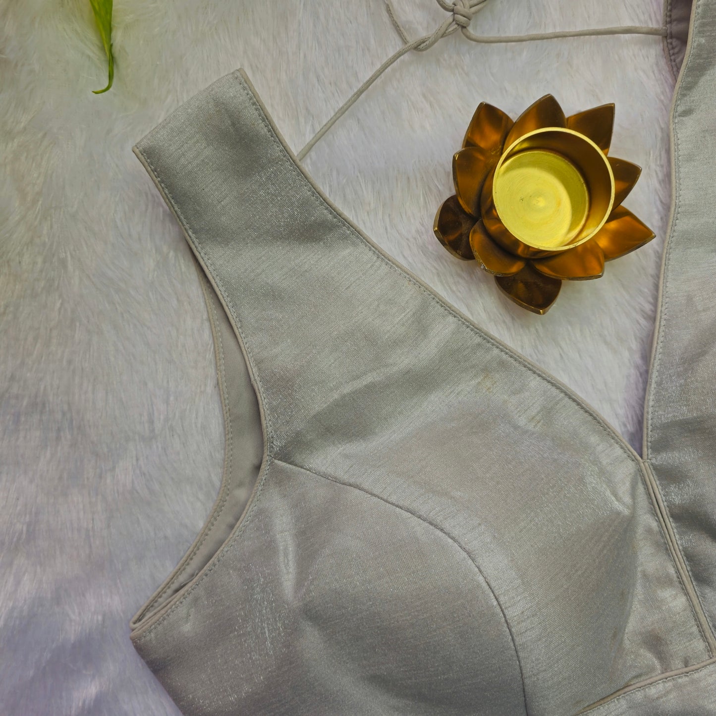 Silver Artificial Silk Sleeveless Blouse(Attachable Sleeves)